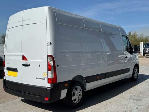 Renault Master DCI 135ps 35 Business+ L3H2 Lwb with Air Con, Ply Lining & Reverse Sensors - U105843