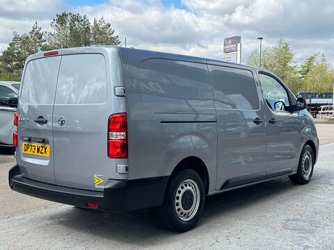 Vauxhall Vivaro Turbo D 2900 Prime 100ps L2 LWB with Air Con, Cruise Control & Reverse Sensors - U105909