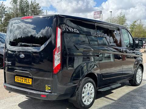 Ford Tourneo Custom 320 EcoBlue Titanium 130ps 9 Seater Minibus with Air Con, Heated Screen & Tailgate - U105915