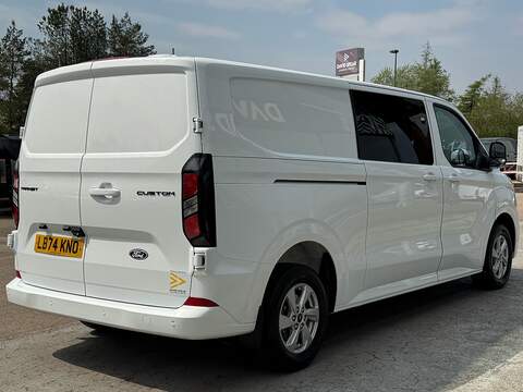 Ford Transit Custom 320 EcoBlue Limited 136ps L2 LWB Crew Kombi 6 Seater with Air Con, Heated Screen & Rev Cam - U105946