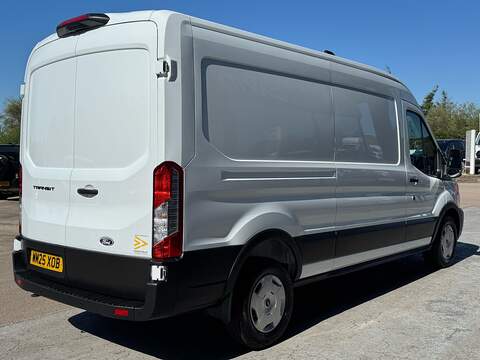 Ford Transit 350 EcoBlue Trend 130ps L3H2 LWB with Heated Screen, Cruise Control & Ply Lined - U105956