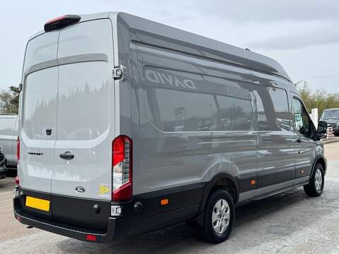 Ford Transit TDCI 165ps 350 Limited L4H3 RWD Jumbo with 360 Cameras, Air Con & Heated Screen - U105982