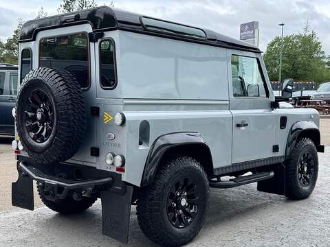 Land Rover Defender 90 TDCi XTech Limited Edition 122ps with only 14k Miles, Sunroof, Heated Screen & Rear Step/Tow Pack - U106013