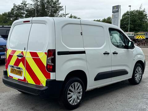 Citroen Berlingo BlueHDi 1000 Enterprise M Pro SWB 100ps with Air Con, Reverse Sensors & Deadlocks - U106016