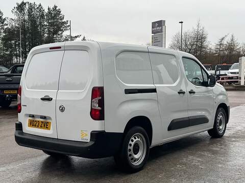 Vauxhall Combo Turbo D 100ps Prime L2 LWB 5 Seat Crew Van, with Air con - U106028