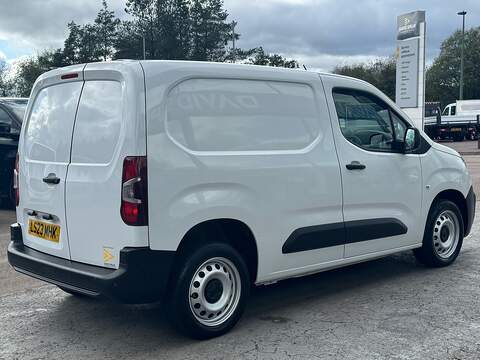 Peugeot Partner HDI 100ps 1000 Professional Premium + SWB 100ps with Air Con, Reverse Sensors & Cruise Control - U106042
