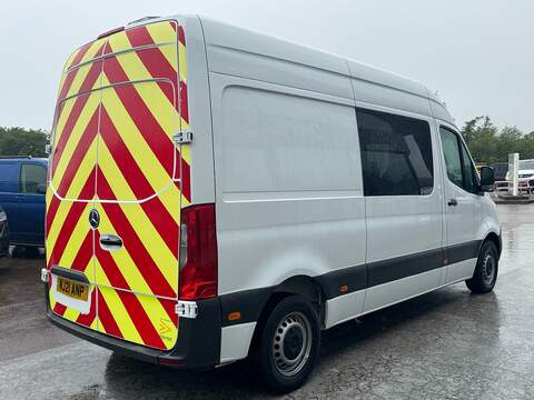 Mercedes-Benz Sprinter 314 CDI Progressive 143ps L2 H2 LWB High Roof Welfare Van with Kitchen and Toilet Facilities - U106048