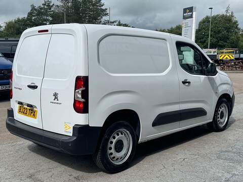 Peugeot Partner BlueHDi 1000 Professional Premium + SWB 100ps with Air Con, Reverse Sensors & Ply Lined - U106063