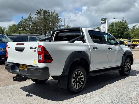 Toyota Hilux D-4D GR SPORT 204ps 4WD with 360 Parking Camera, Heated Half Leather & Tow Pack - U106069