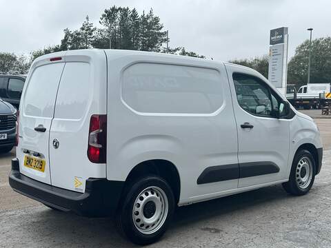 Vauxhall Combo Turbo D 2300 Prime 100ps SWB with Air Con, Ply Lined & Reverse Sensors - U106269