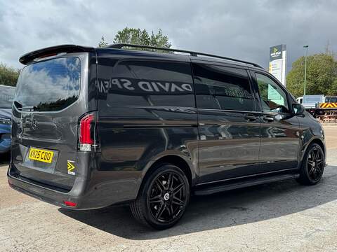 Mercedes-Benz Vito 119 CDI SELECT 190ps RWD L2 6 Seater DSCV Exclusive with Reverse Camera, Adaptive Cruise & Tailgate - U106277