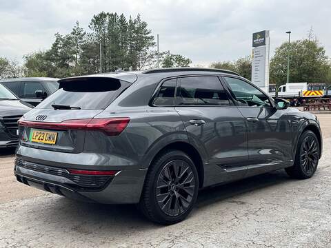 Audi Q8 e-tron Black Edition Auto Quattro 340ps 95kWh with Heads Up Display & 21" Alloys - U106340
