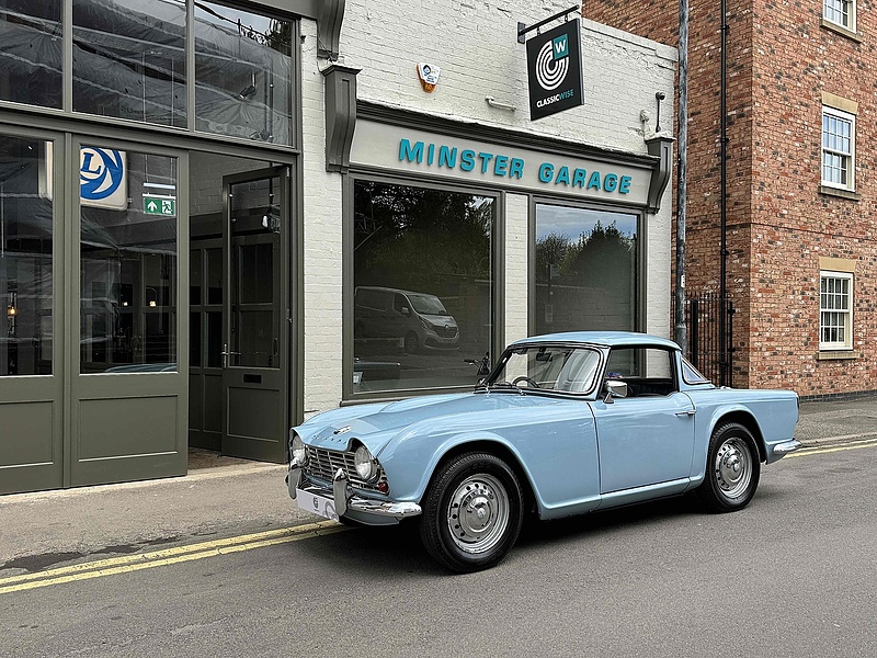 Triumph 2.1 2dr Convertible