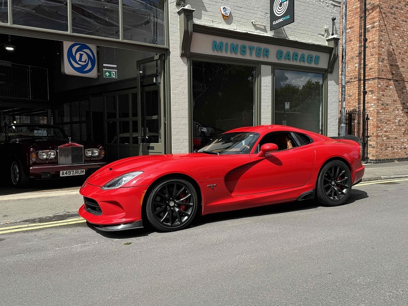 Dodge Dodge Viper 8.4 SRT GTS
