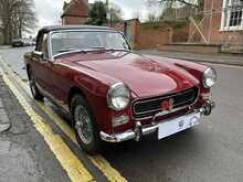 MG Midget convertible 