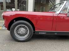 MG Midget convertible 