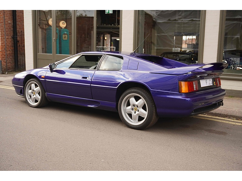 Lotus GT3 Coupe 2.0 Manual Petrol
