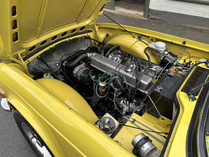 Triumph CR Coupe 2.5 manual Petrol