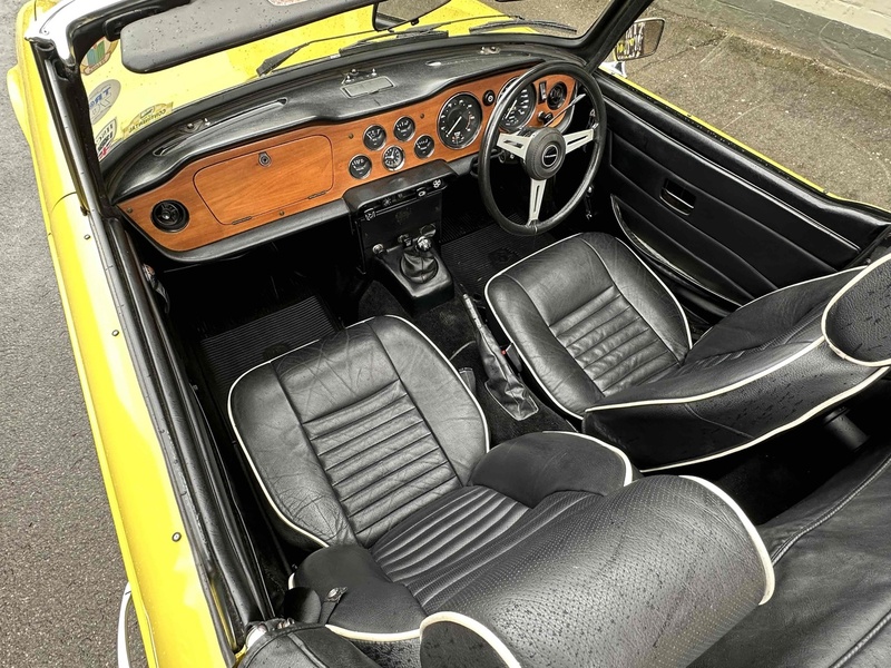 Triumph CR Coupe 2.5 manual Petrol