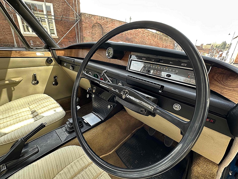 Rover 1975 Rover P6 2200SC manual