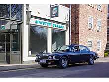 Daimler Double Six V12 Saloon  