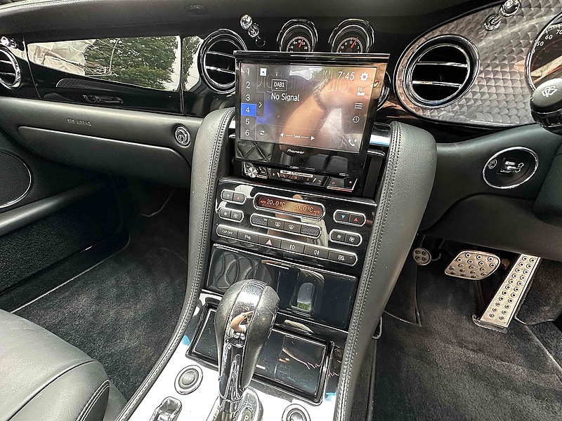 Bentley  Saloon 6.8 Automatic Petrol