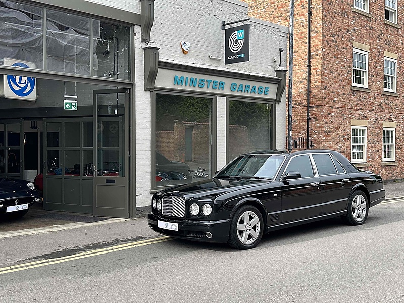 Bentley  Saloon 6.8 Automatic Petrol