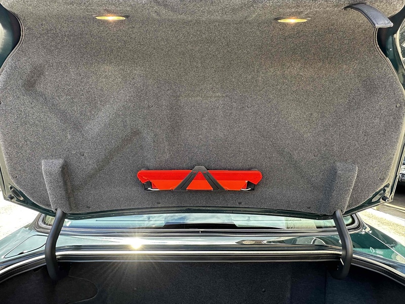 Jaguar 2001 Jaguar XJR 4.0 Supercharged