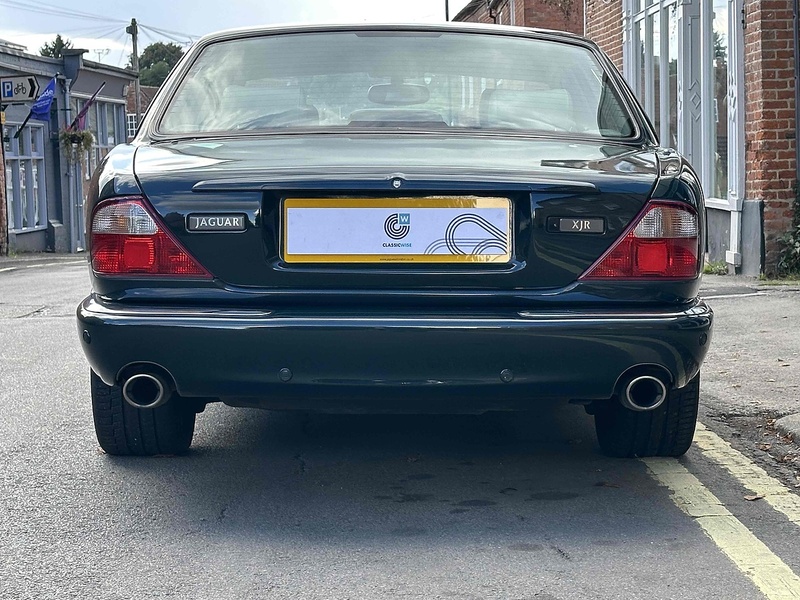Jaguar 2001 Jaguar XJR 4.0 Supercharged