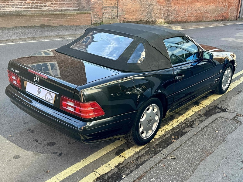 Mercedes-Benz 5.0 SL500 Convertible 2dr Petrol Automatic (340 g/km, 320 bhp)