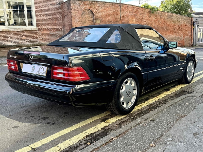 Mercedes-Benz 5.0 SL500 Convertible 2dr Petrol Automatic (340 g/km, 320 bhp)