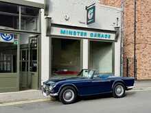 Triumph TR4  
