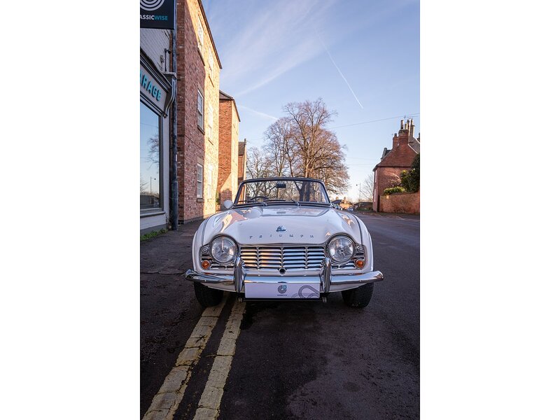 Triumph  Convertible 2.0 Petrol