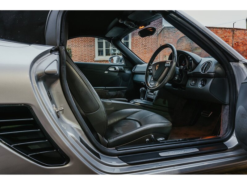 Porsche 2.7 987 Convertible 2dr Petrol Tiptronic (229 g/km, 240 bhp)