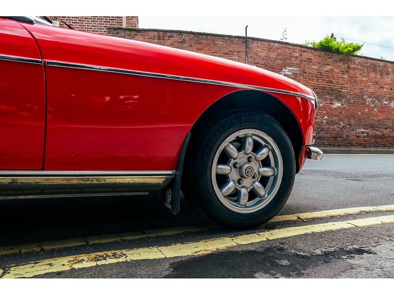 MG Roadster with Power-Steering