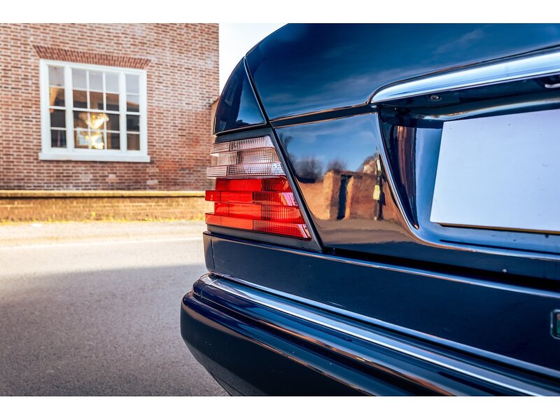 Mercedes-Benz E250 Saloon 2.5 Automatic Diesel