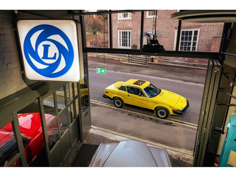 Triumph  Coupe 2.0 Petrol