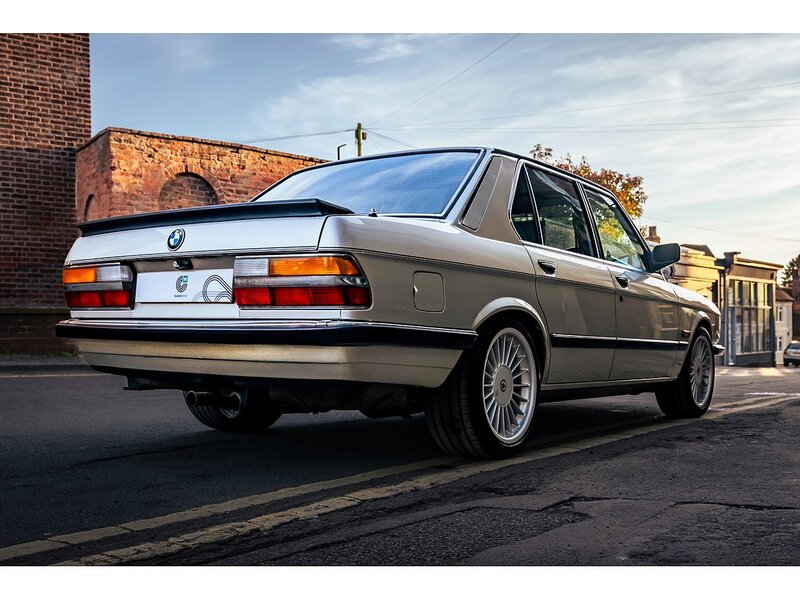 BMW 520i Saloon 2.0 Manual Petrol