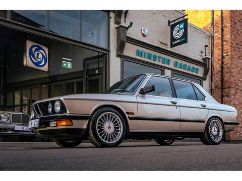 520i Saloon 2.0 Manual Petrol