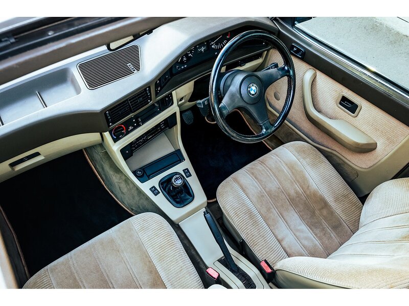 BMW 520i Saloon 2.0 Manual Petrol