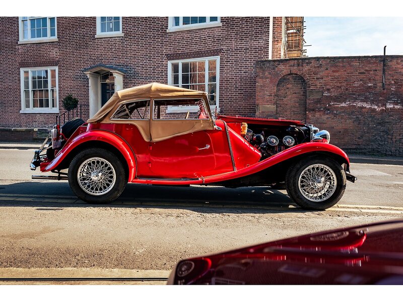 MG  Convertible 1.8 Petrol