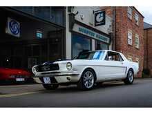 Ford Mustang Coupe 