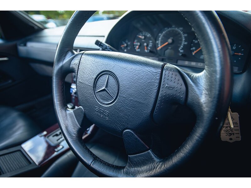 Mercedes-Benz 5.0 SL500 Convertible 2dr Petrol Automatic (340 g/km, 320 bhp)