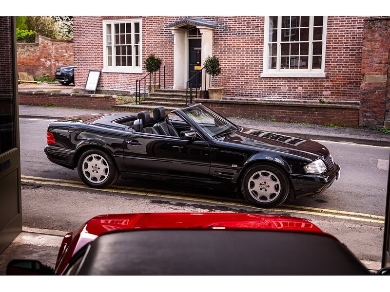 Mercedes-Benz 5.0 SL500 Convertible 2dr Petrol Automatic (340 g/km, 320 bhp)