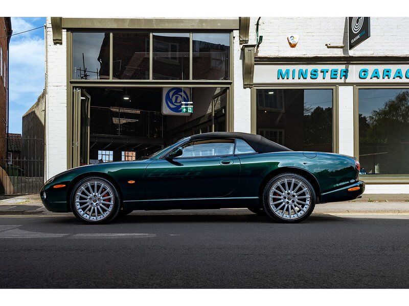 Jaguar 4.2 S Convertible 2dr Petrol Automatic (304 g/km, 400 bhp)