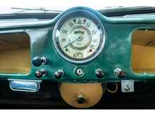 Morris Minor  