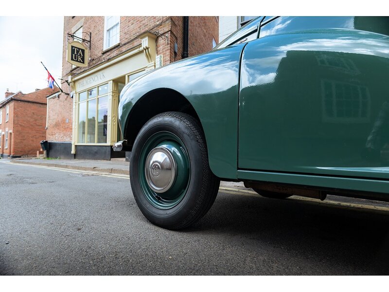 Morris Series II Split-Screen 2-Door