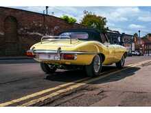 Jaguar E-Type Roadster 