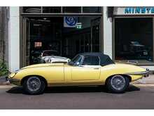 Jaguar E-Type Roadster 