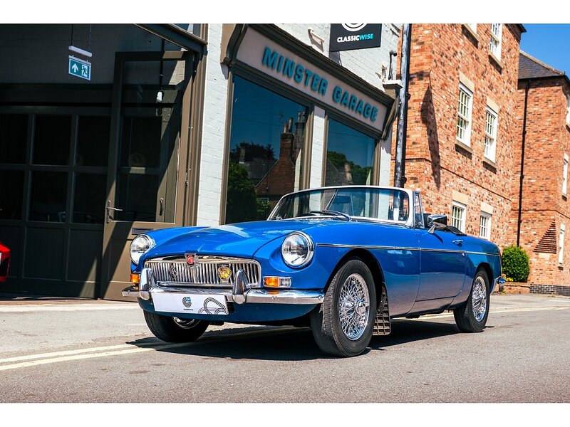 MG Roadster with Power-Steering